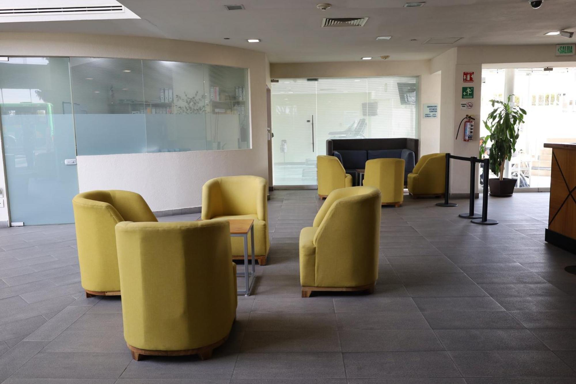 Holiday Inn Express Guadalajara Expo By Ihg Zapopan Exteriör bild