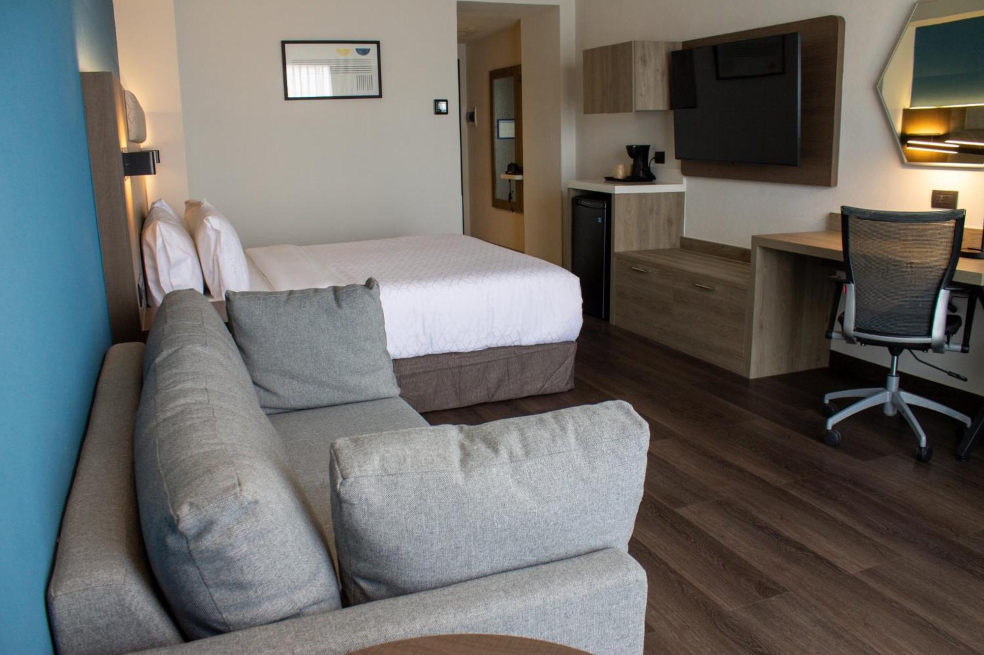 Holiday Inn Express Guadalajara Expo By Ihg Zapopan Exteriör bild