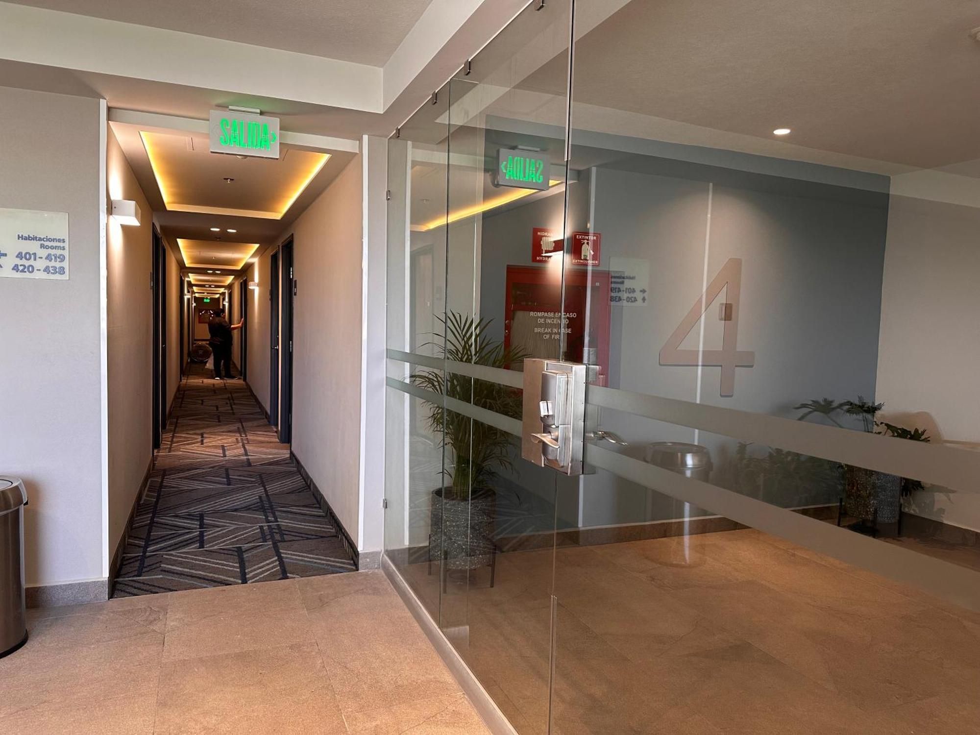Holiday Inn Express Guadalajara Expo By Ihg Zapopan Exteriör bild
