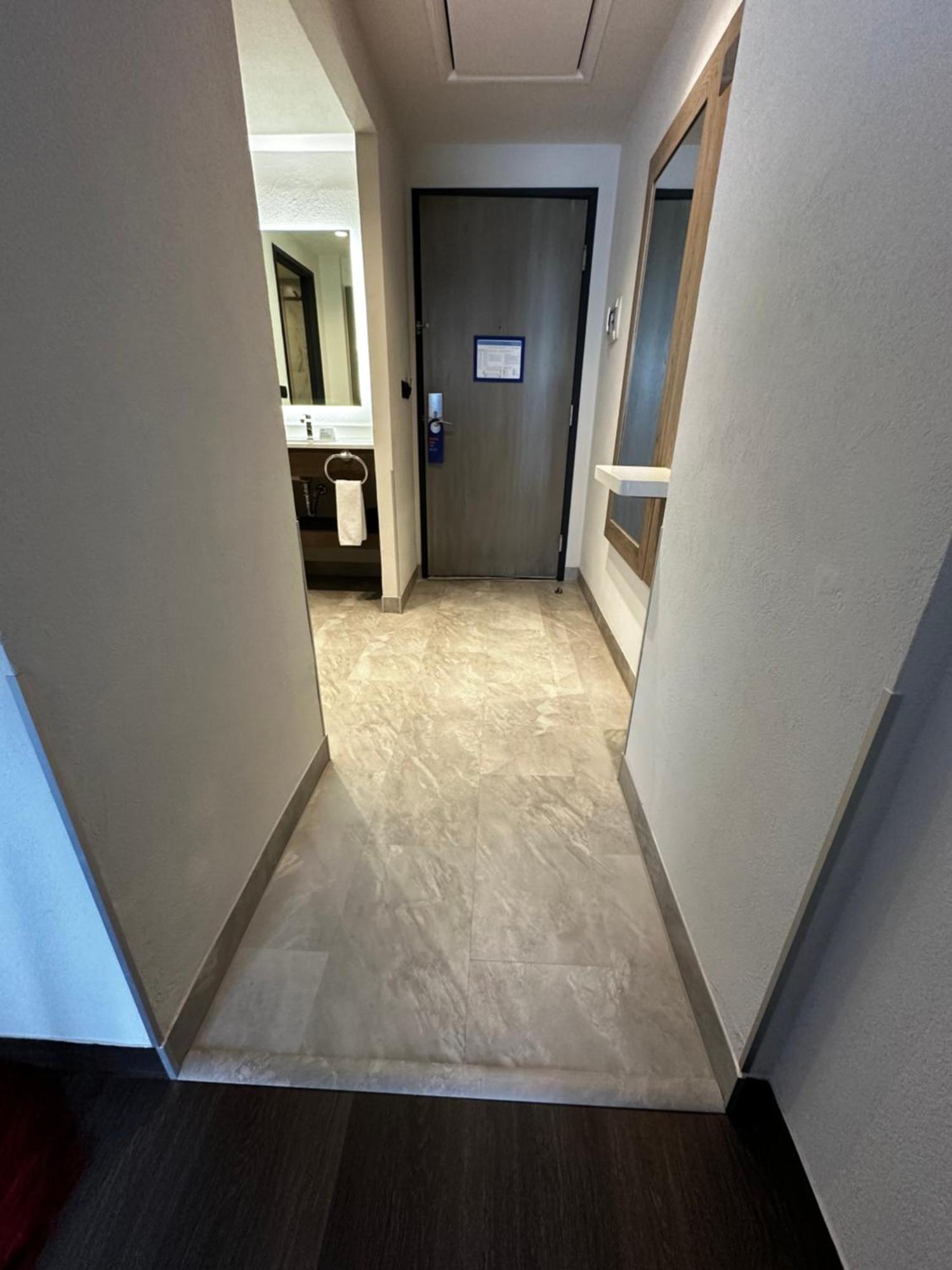 Holiday Inn Express Guadalajara Expo By Ihg Zapopan Exteriör bild